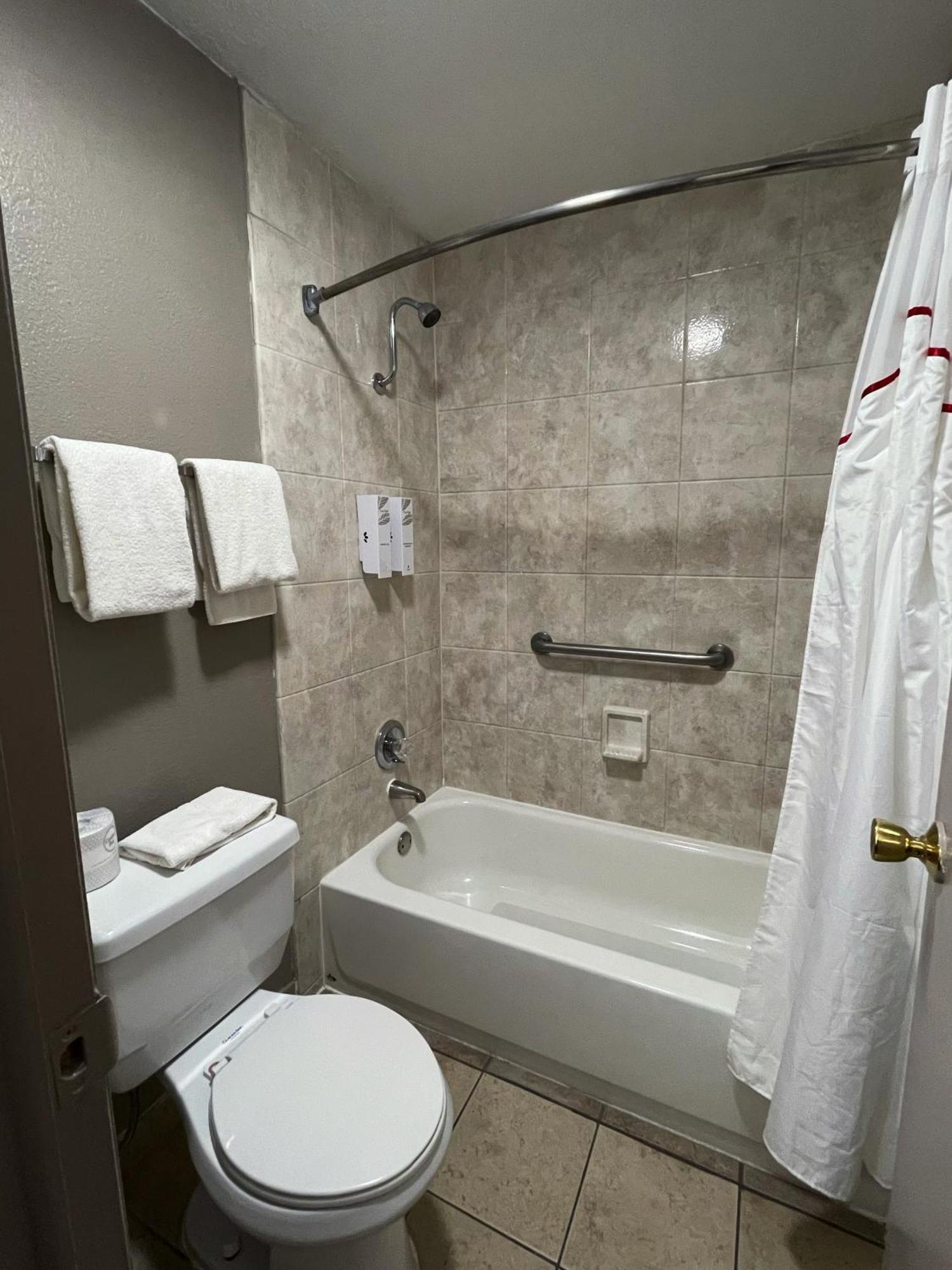 Econo Lodge Childress